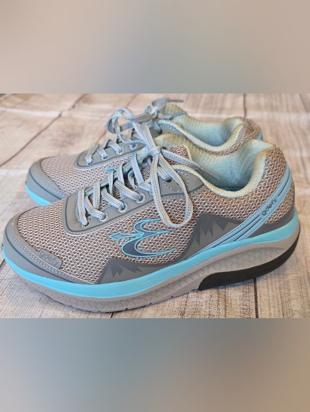 Gravity Defyer Women's Size 7 GDEFY Mighty Walk Bluegray Comfort Fit Sneakers